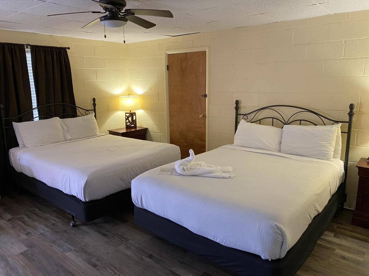Ji11, Queen Guest Room At The Joplin Inn At The Entrance To Mountain Harbor Resort Hotel Room Mount Ida Eksteriør bilde